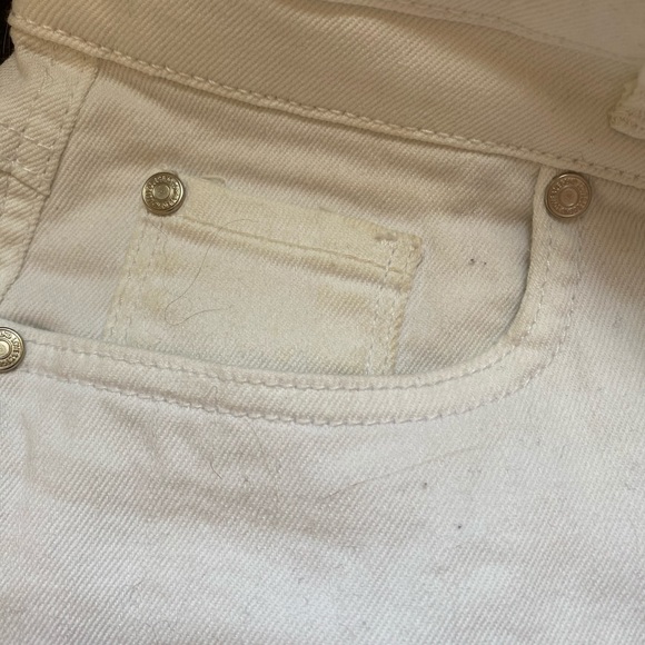 Love & Legend - White Jean Shorts - Picture 5 of 9